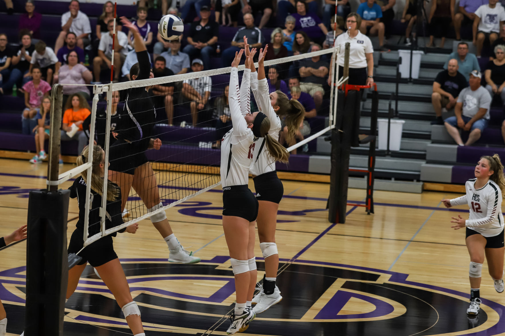 Heartland VB vs Fillmore Central (39).JPG